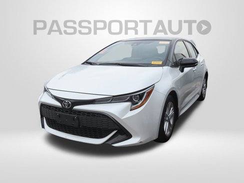 Certified 2022 Toyota Corolla SE w/ SE Preferred Package image 2