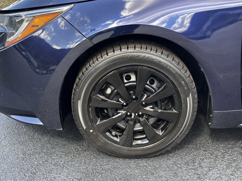 Used 2022 Toyota Corolla LE image 16