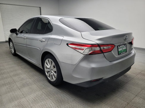Used 2018 Toyota Camry LE image 5