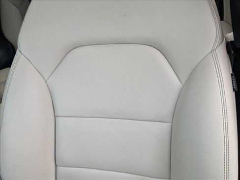 Used 2018 Mercedes-Benz GLA 250 w/ Premium Package image 9