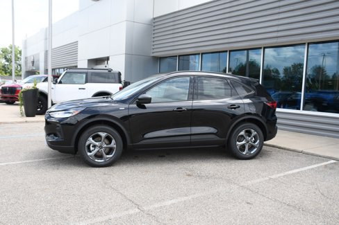 New 2025 Ford Escape ST-Line w/ Tech Pack #1 image 2