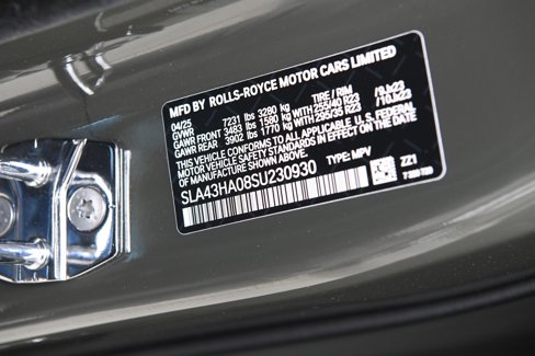 New 2025 Rolls-Royce Cullinan Black Badge image 29