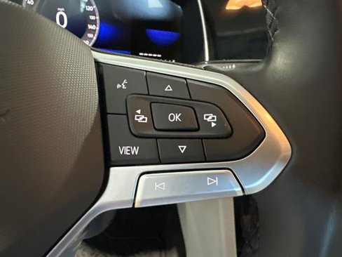 Used 2024 Volkswagen Jetta SE image 31