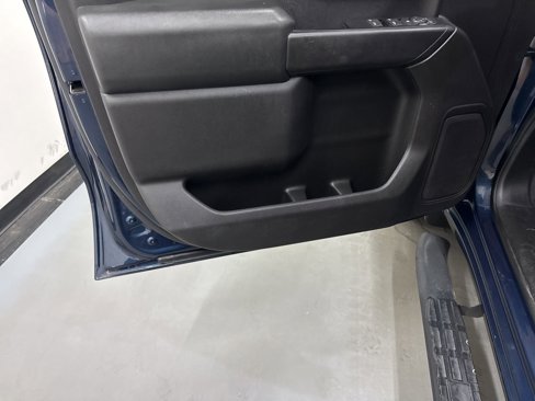 Used 2020 Chevrolet Silverado 1500 Custom w/ Custom Value Package image 38