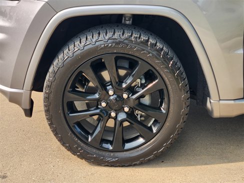Used 2019 Jeep Grand Cherokee Altitude image 10