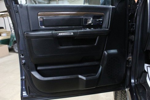 Used 2014 RAM 1500 Laramie image 16