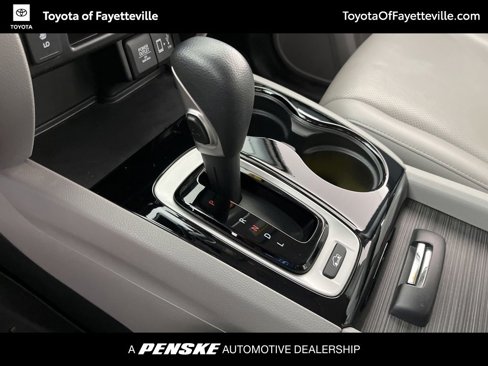 Used 2017 Honda Ridgeline RTL-E image 32