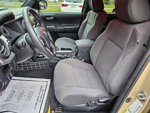 Used 2017 Toyota Tacoma SR5 image 8