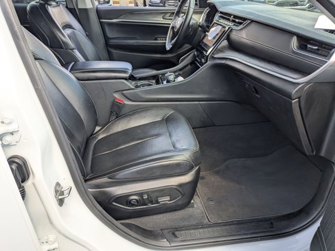 Used 2021 Jeep Grand Cherokee L Limited image 37