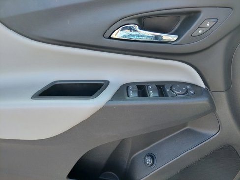 Used 2024 Chevrolet Equinox LT image 15