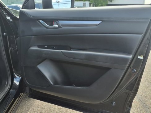 Used 2018 MAZDA CX-5 Touring image 12