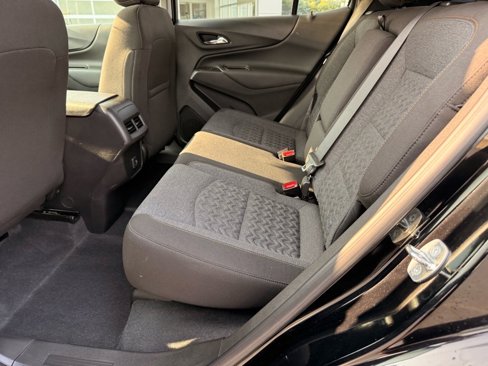 Used 2023 Chevrolet Equinox LT w/ Driver Convenience Package image 11