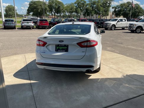 Used 2016 Ford Fusion SE w/ Equipment Group 201A image 5