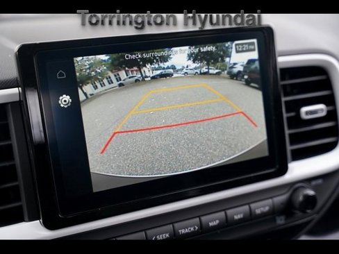 Certified 2024 Hyundai Venue Limited image 17