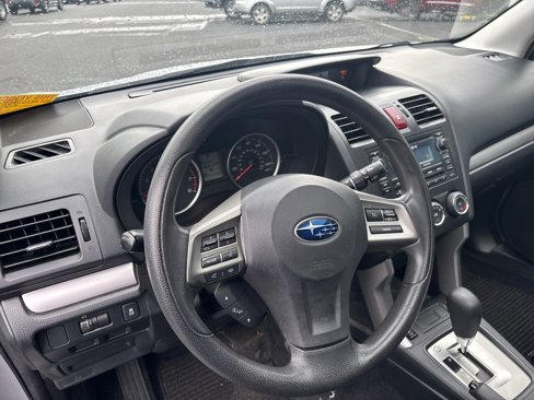 Used 2015 Subaru Forester 2.5i Premium w/ All-Weather Package image 10