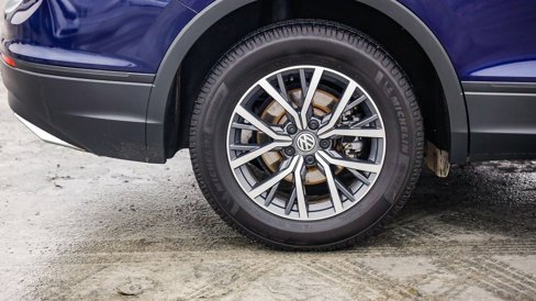 Used 2021 Volkswagen Tiguan S image 12