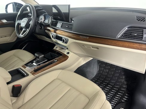 Certified 2022 Audi Q5 2.0T Premium w/ Convenience Package image 24