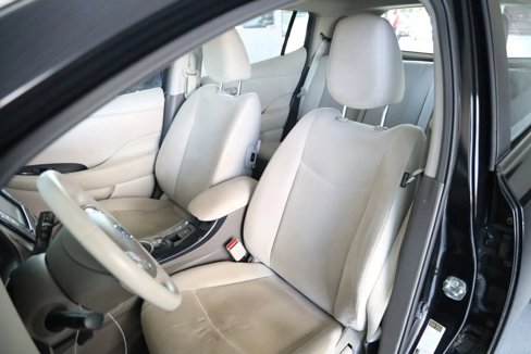 Used 2012 Nissan Leaf SV image 2