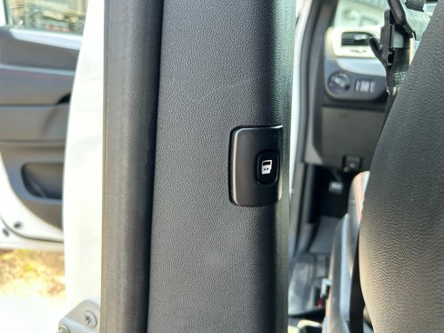Used 2020 Dodge Grand Caravan GT image 32