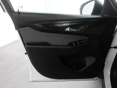 Used 2024 Chevrolet TrailBlazer LS image 10