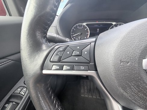 Used 2022 Nissan Sentra SV w/ Trunk Package image 10