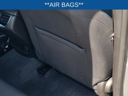 Used 2023 Chevrolet Malibu LT image 16