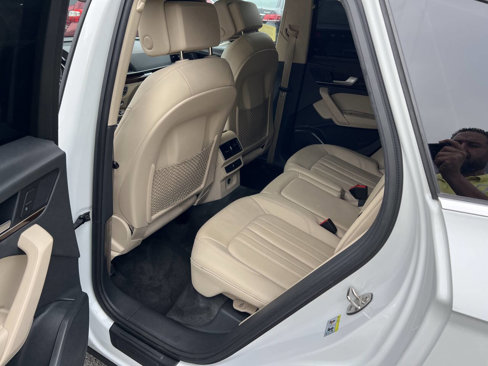 Used 2019 Audi Q5 2.0T Premium w/ Convenience Package image 18