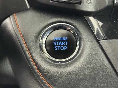 Used 2018 Toyota RAV4 SE image 20
