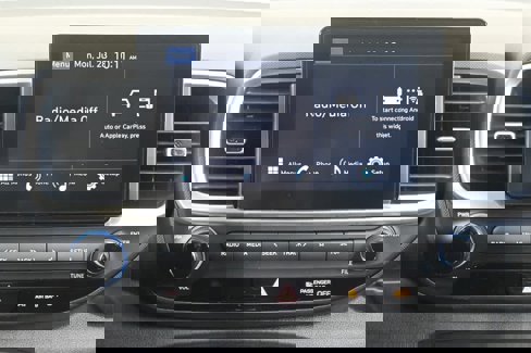 New 2025 Hyundai Venue SE image 18