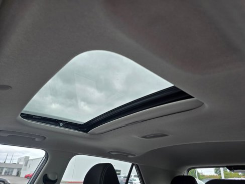 New 2025 Hyundai Venue SEL image 28
