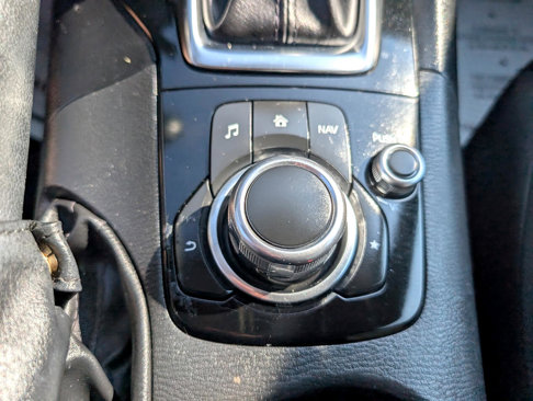 Used 2015 MAZDA MAZDA3 i Sport image 25