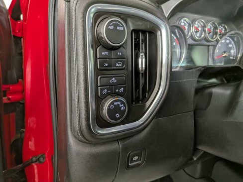 Used 2020 Chevrolet Silverado 1500 LT w/ All-Star Edition image 17