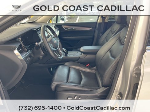 Used 2017 Cadillac XT5 Luxury w/ Driver Awareness Package image 14