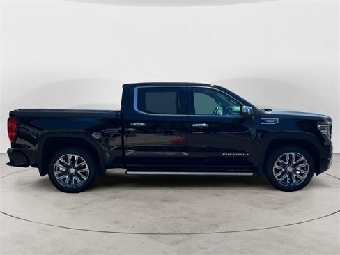 Used 2024 GMC Sierra 1500 Denali image 6
