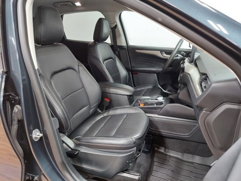 Used 2022 Ford Escape SEL w/ Technology Package image 32