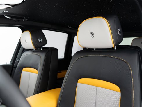 New 2025 Rolls-Royce Cullinan Black Badge image 17