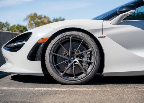 Used 2024 McLaren 750S Spider image 22