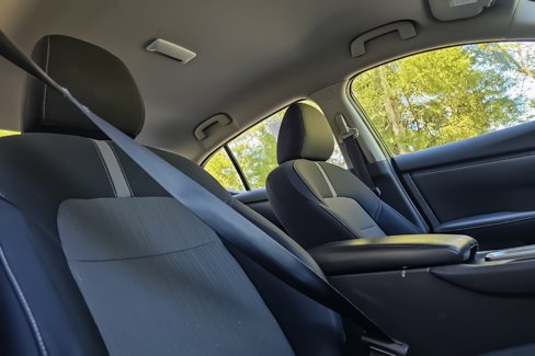 Used 2021 Nissan Sentra SV image 13