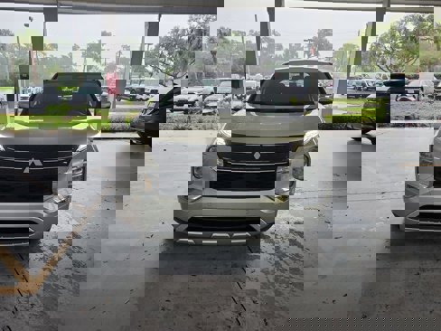 Used 2022 Mitsubishi Outlander SE image 10
