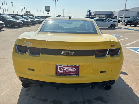 Used 2010 Chevrolet Camaro SS w/ RS Package image 4