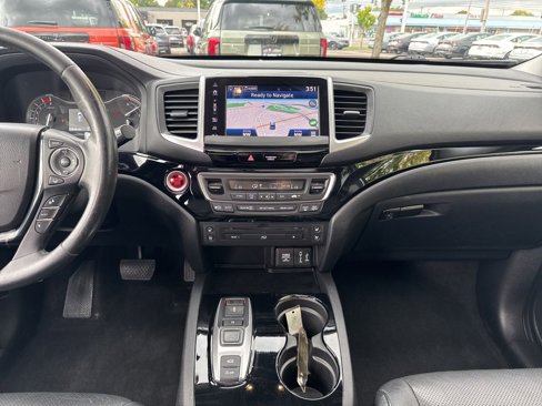 Used 2017 Honda Pilot Elite image 26