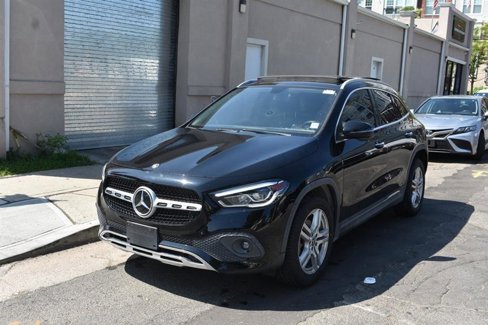 Used 2021 Mercedes-Benz GLA 250 4MATIC image 2