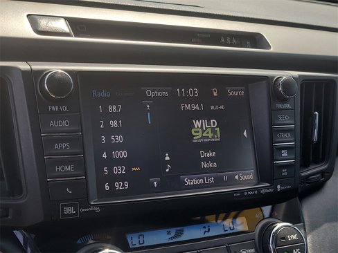 Used 2017 Toyota RAV4 Limited image 19