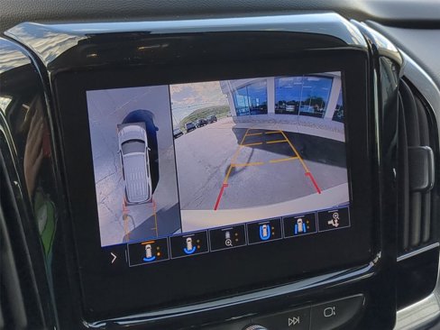 Used 2020 Chevrolet Traverse Premier image 21