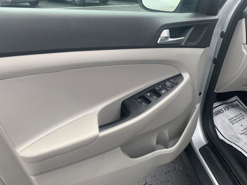 Used 2019 Hyundai Tucson SE w/ Cargo Package image 13