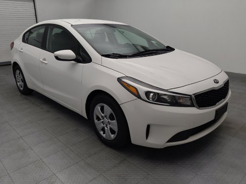 Used 2018 Kia Forte LX image 11