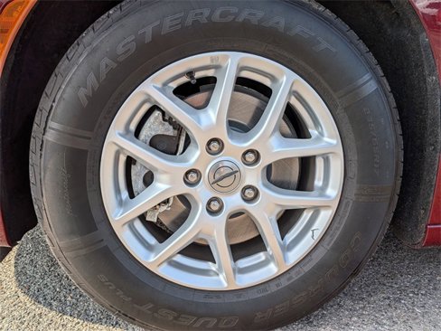 Certified 2021 Chrysler Voyager Lxi image 31