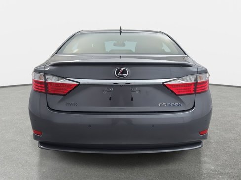 Used 2015 Lexus ES 300h image 6