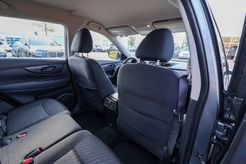 Used 2020 Nissan Rogue S image 48
