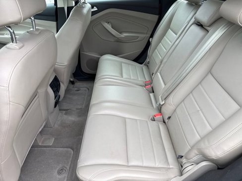 Used 2014 Ford C-MAX SEL image 16